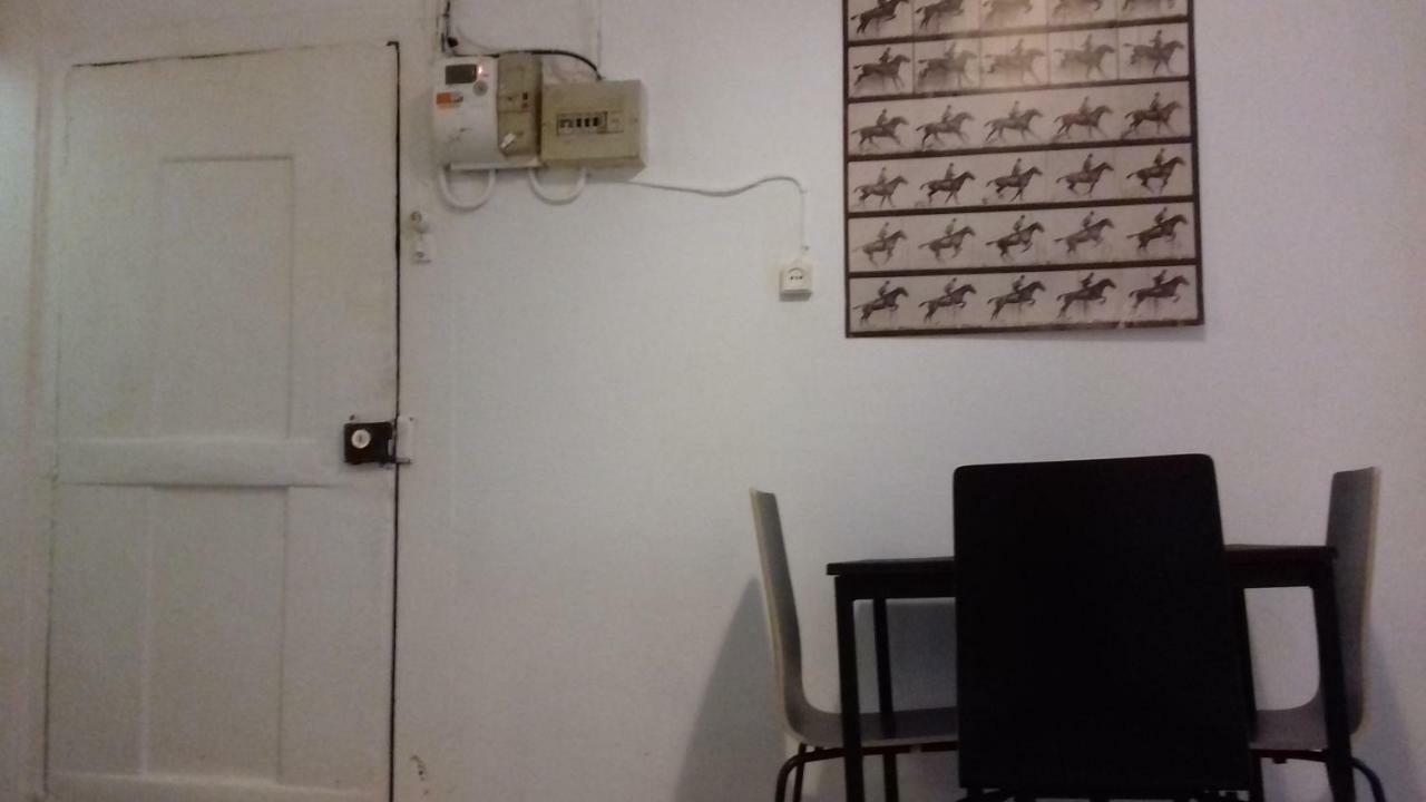 City Center | Chiado Typical Small Flat Lisboa Εξωτερικό φωτογραφία